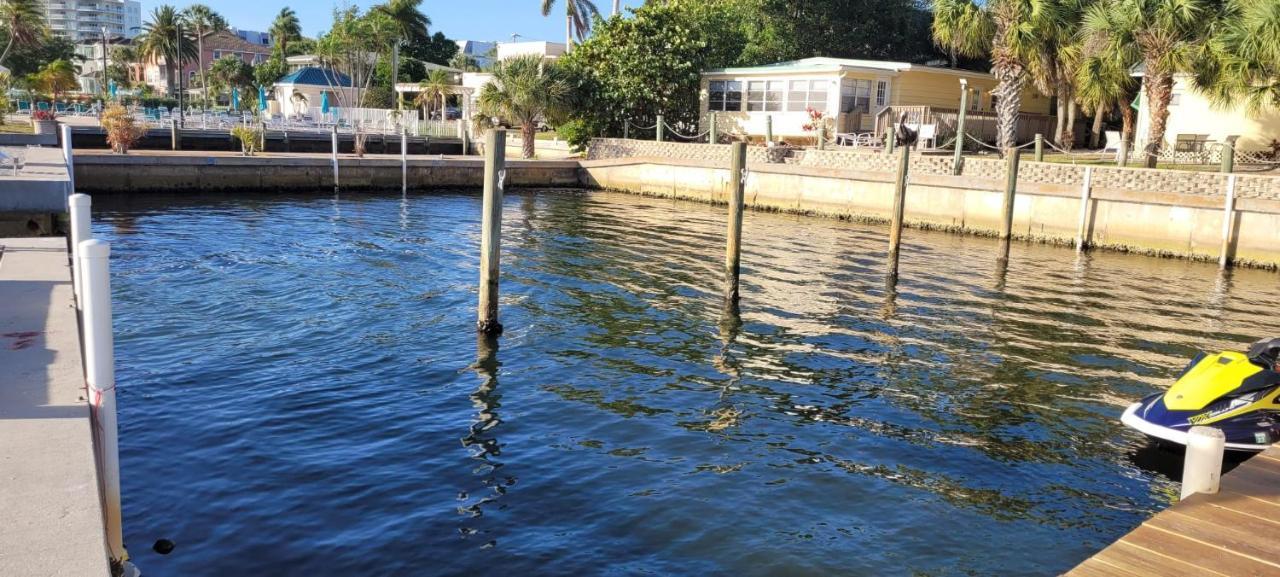 Siesta Key Condo - On The Water ! Exterior photo