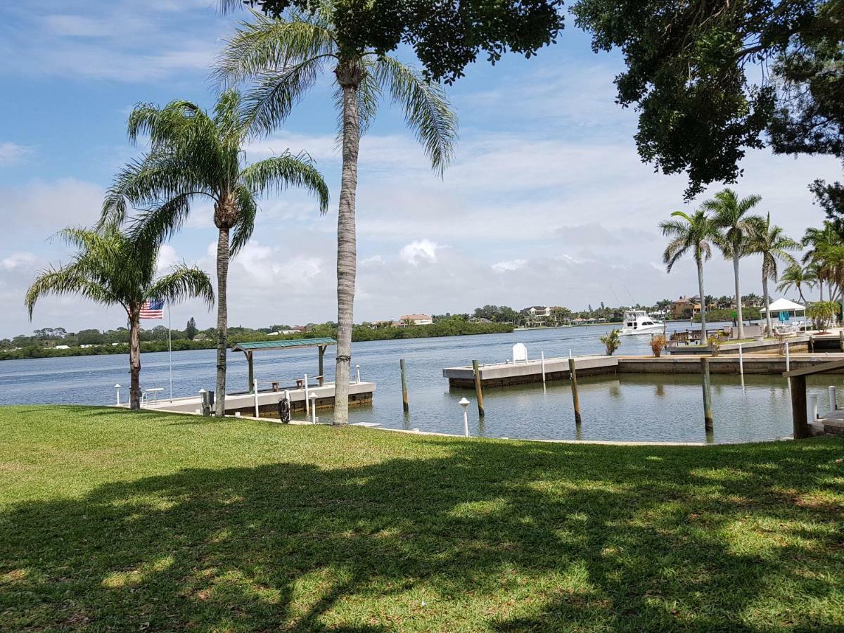 Siesta Key Condo - On The Water ! Exterior photo