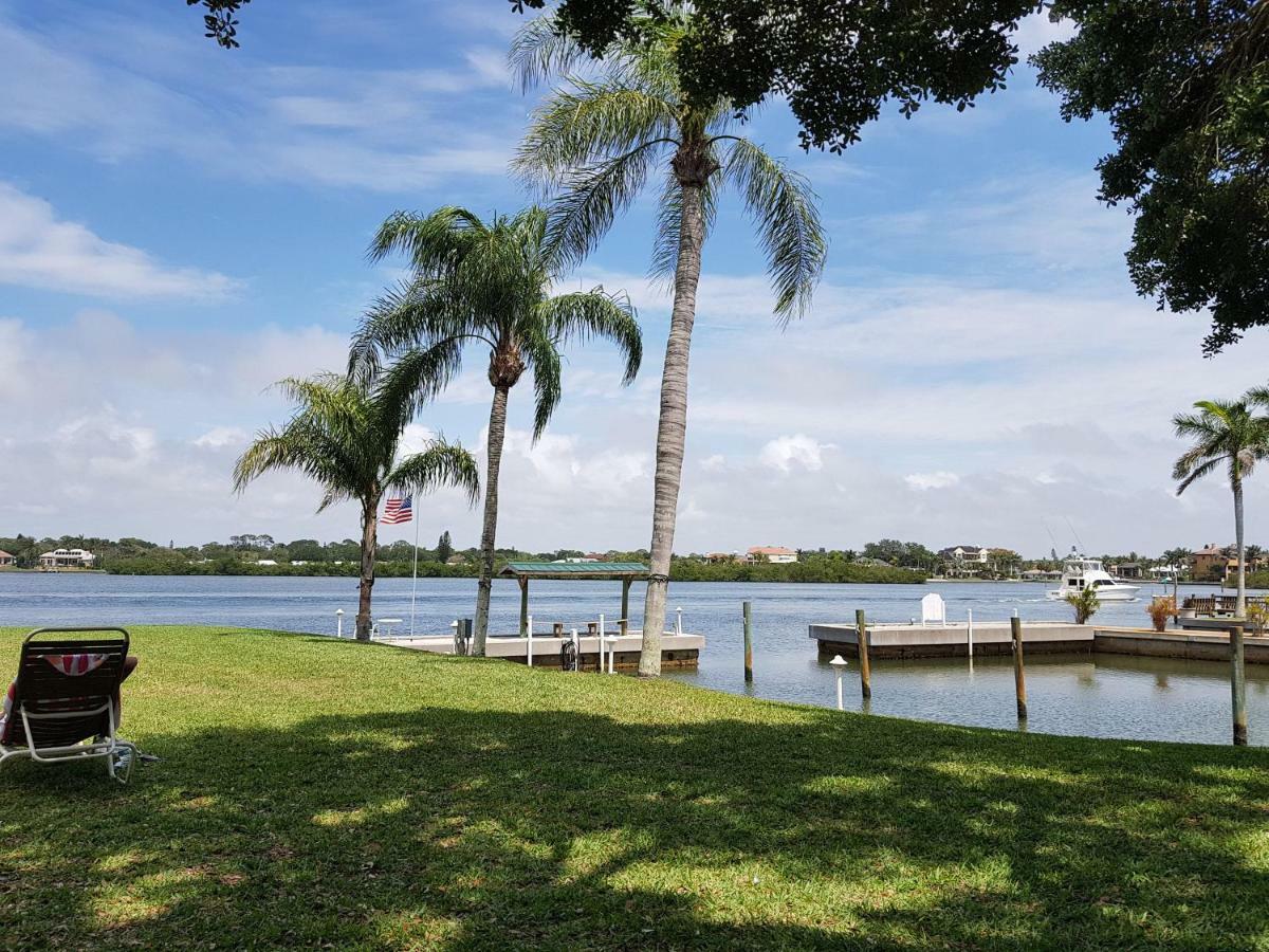 Siesta Key Condo - On The Water ! Exterior photo