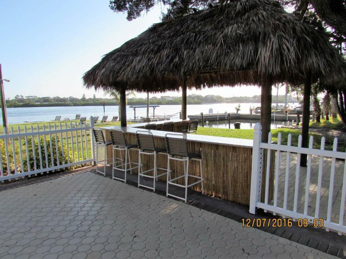 Siesta Key Condo - On The Water ! Exterior photo