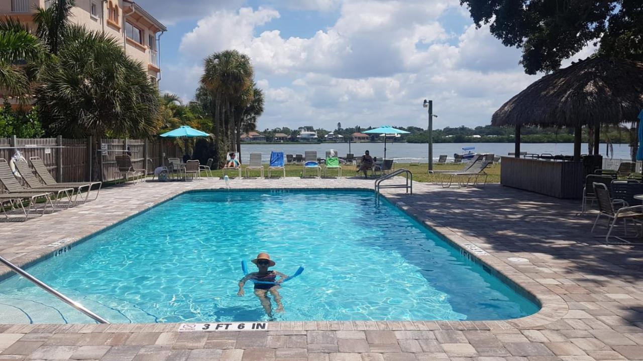 Siesta Key Condo - On The Water ! Exterior photo