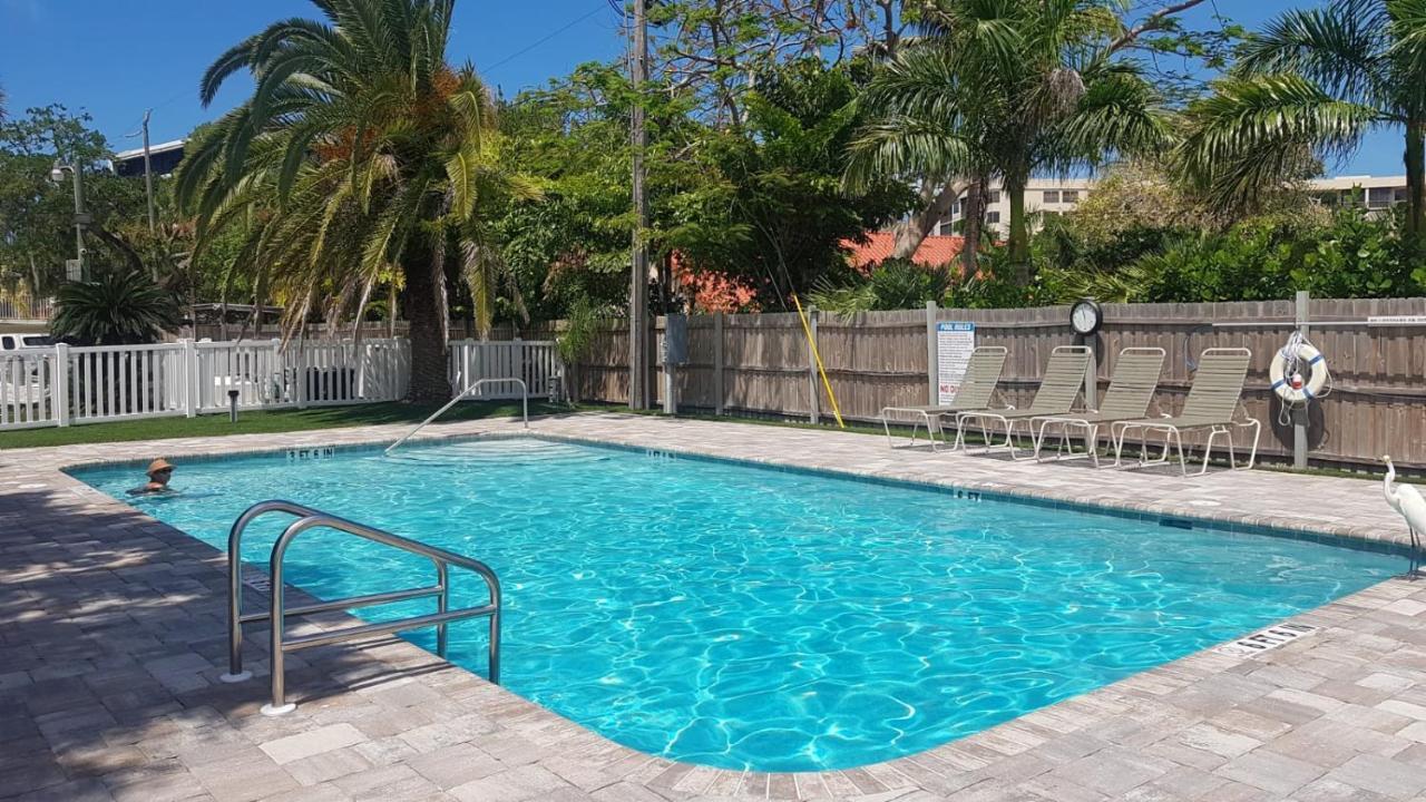 Siesta Key Condo - On The Water ! Exterior photo